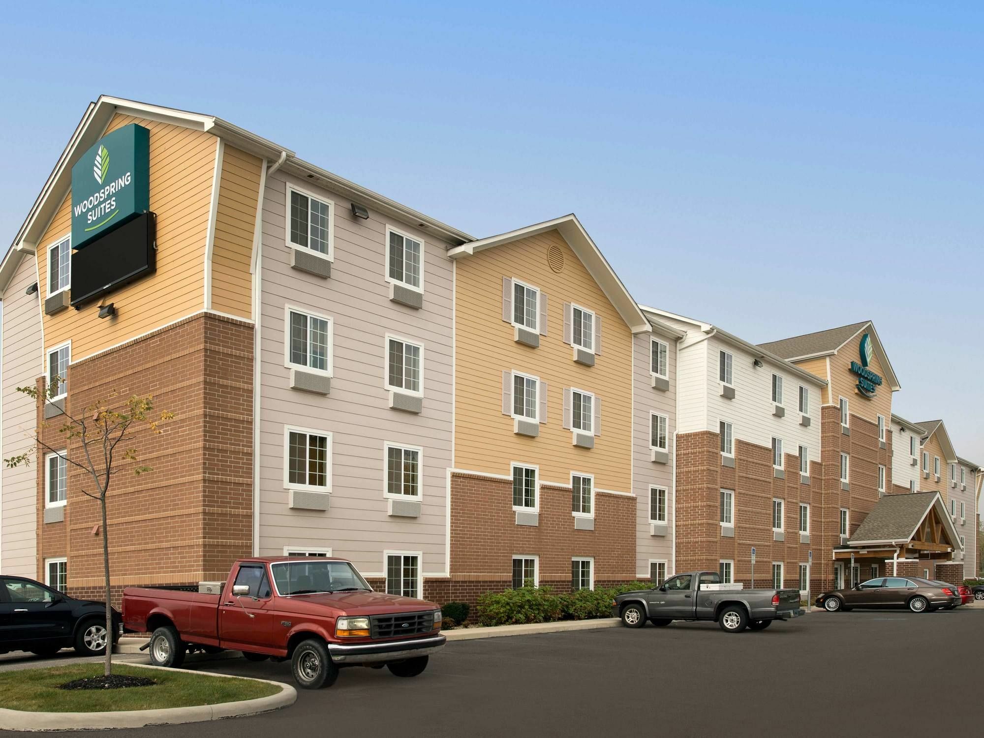 Extended Stay America Select Suites - Cleveland - Airport Fairview Park Екстер'єр фото